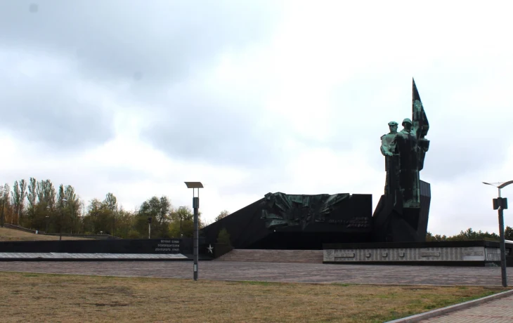 Символ мужества: Мемориальный комплекс «Твоим освободителям Донбасс»