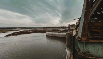 Дамба Оскольского водохранилища